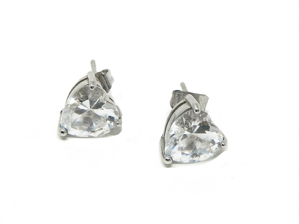 Heart Shaped stud earring of Cubic Zirconia 1